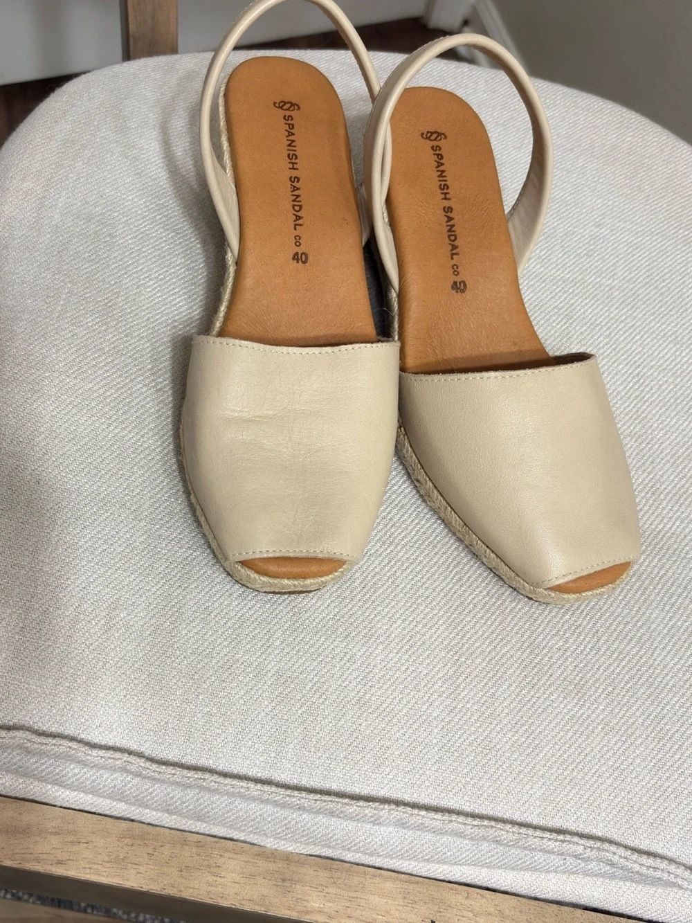 Women's Size 8.5 Spanish Leather Slingback Wedges